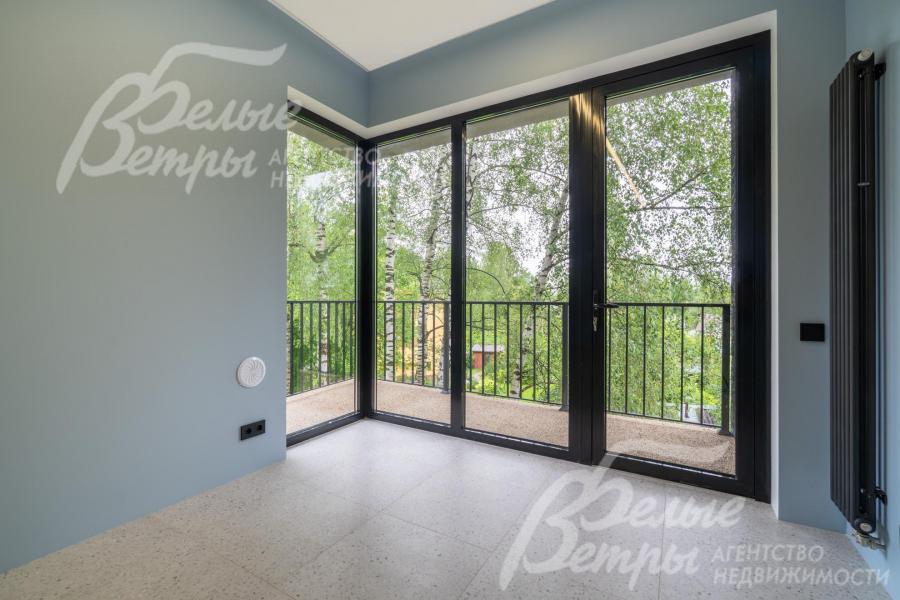 В доме установлены контрастные вертикальные биметаллические радиаторы