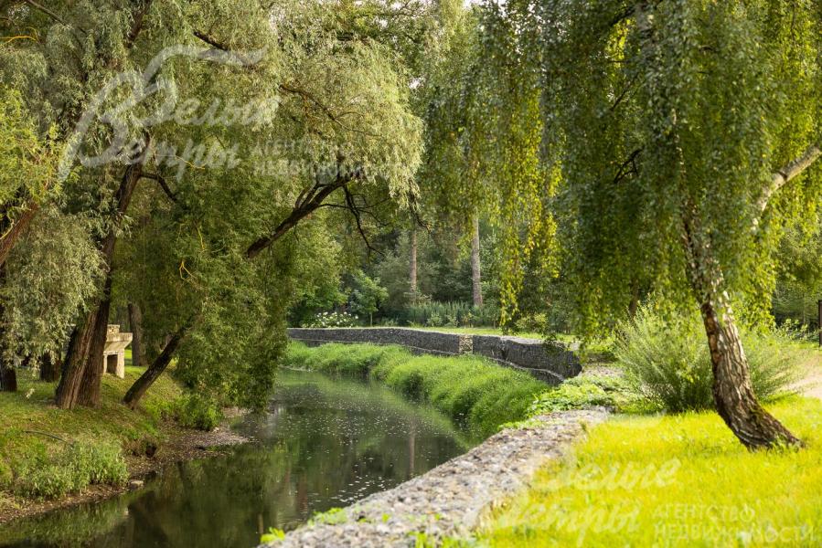 5 км прогулочных зон в поселке Усадьба Бергов