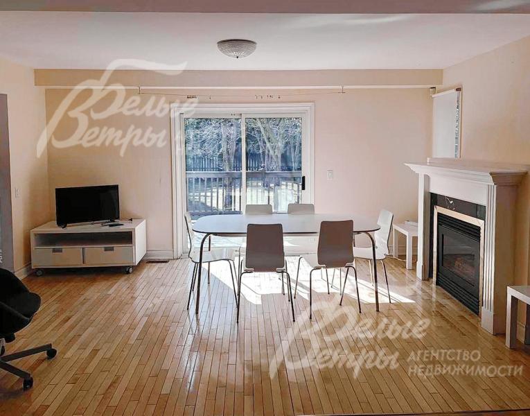 Гостиная с камином