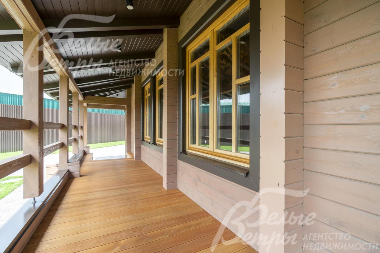 Установлены очень качественные энергосберегающие окна из массива сосны