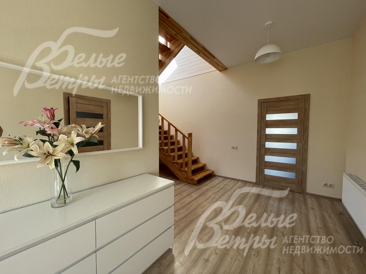 Холл 1-го этажа