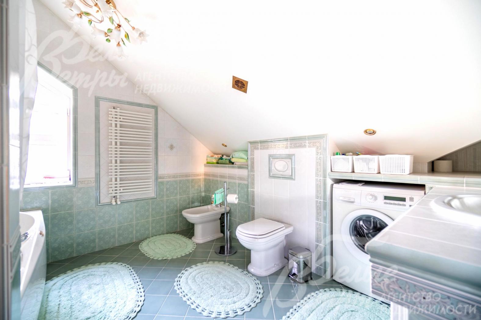 В санузлах установлена качественная импортная сантехника