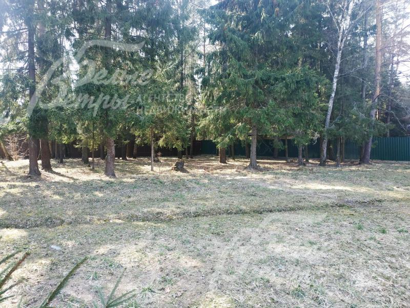 Участок с центральными коммуникациями