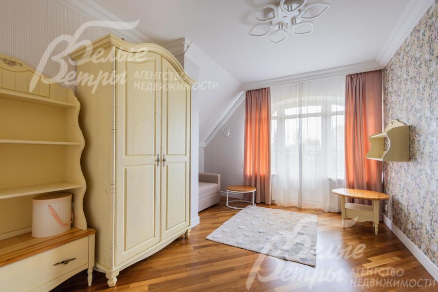 Детская спальня на 2-ом этаже