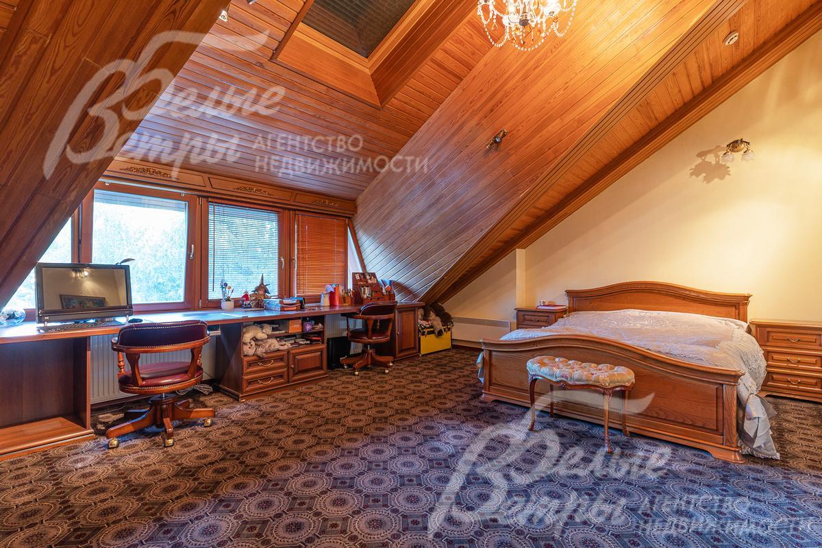 Главная спальня 28 кв.м с санузлом 13 кв.м и гардеробной