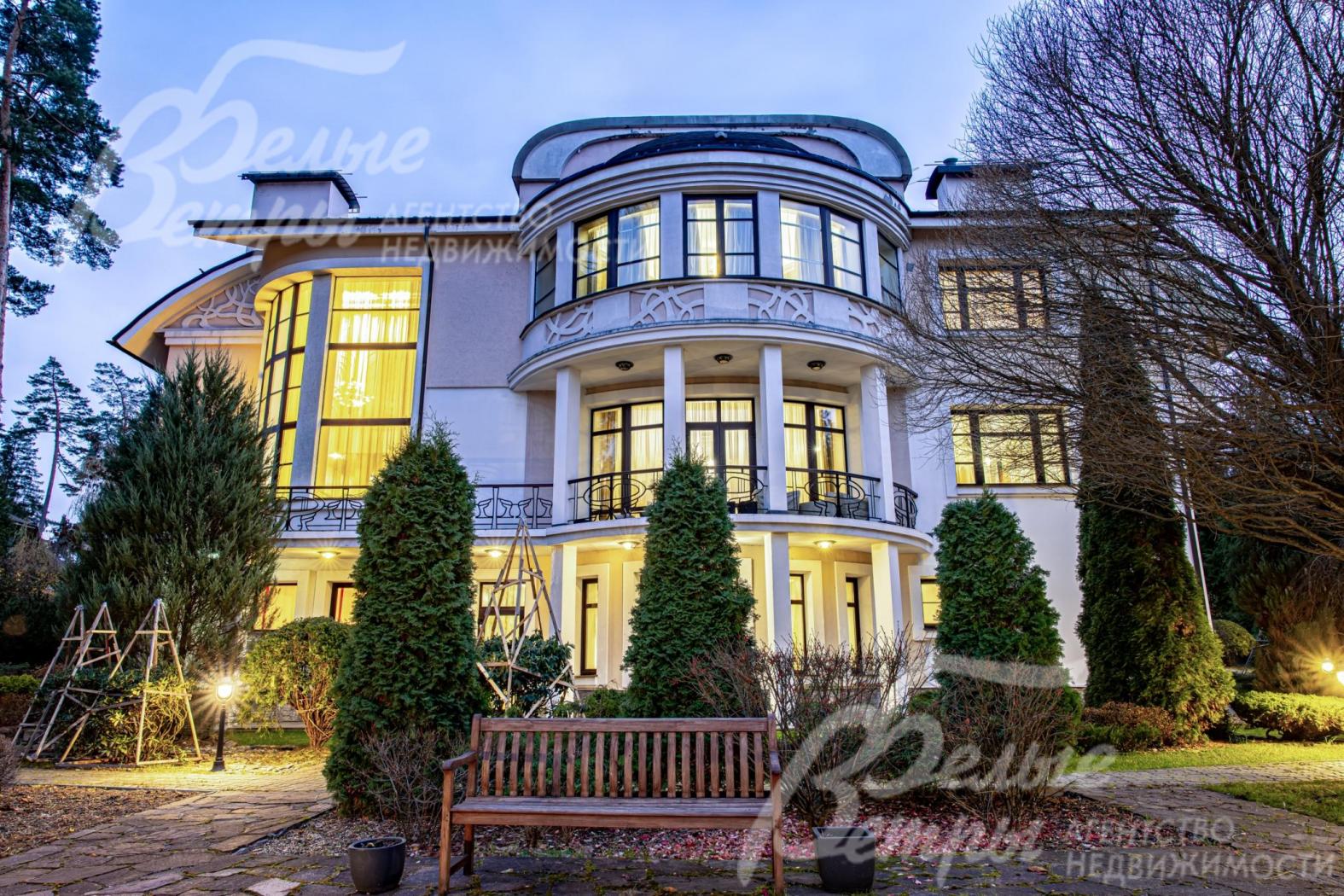 Меблированный дом 600 кв.м на шикарном лесном участке 85 соток.