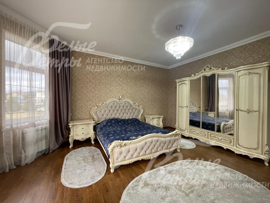 В доме 4 спальни