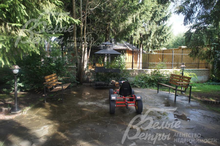 Зона барбекю на участке