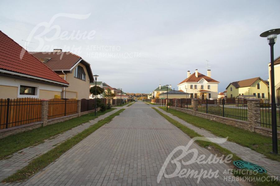 Широкие асфальтированные дороги