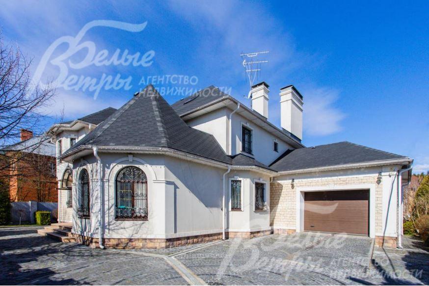 Парковка на три машиноместа