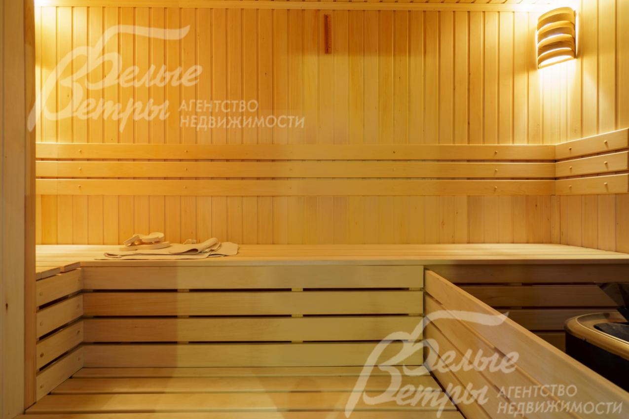 Сауна с дровяной печью.