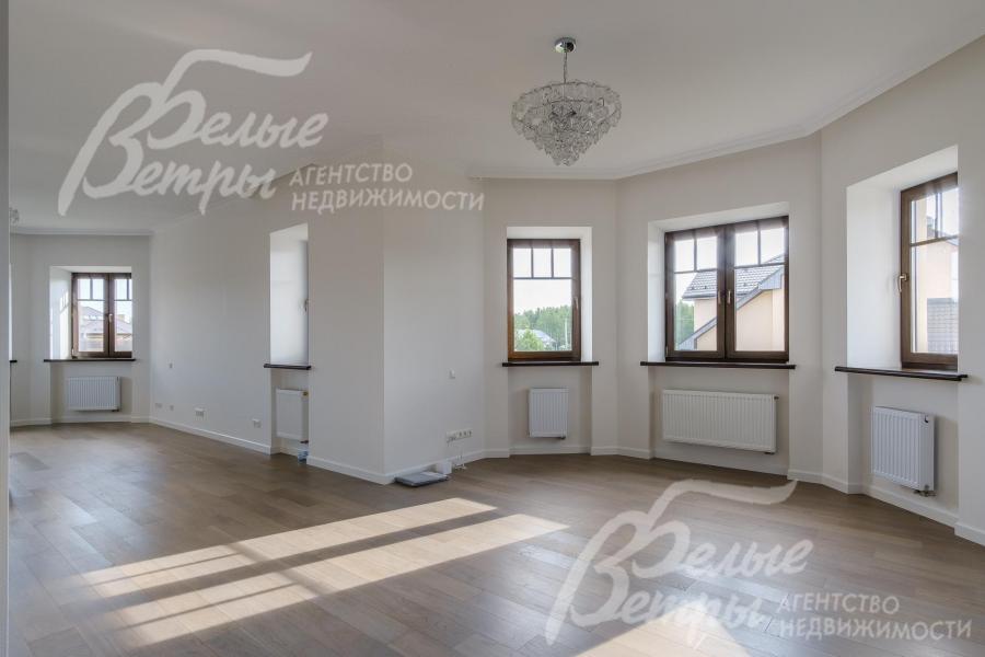 Главная спальня с гардеробной и санузлом