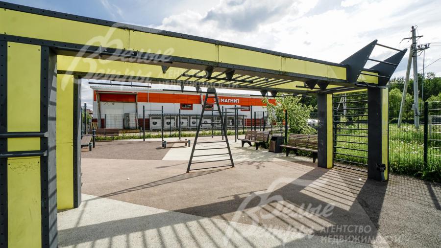 Спортивная площадка