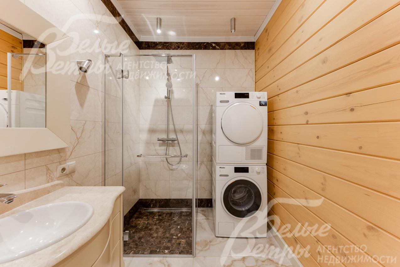 Гостевой санузел на первом этаже