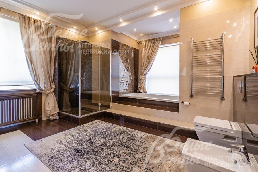 Санузел в спальне