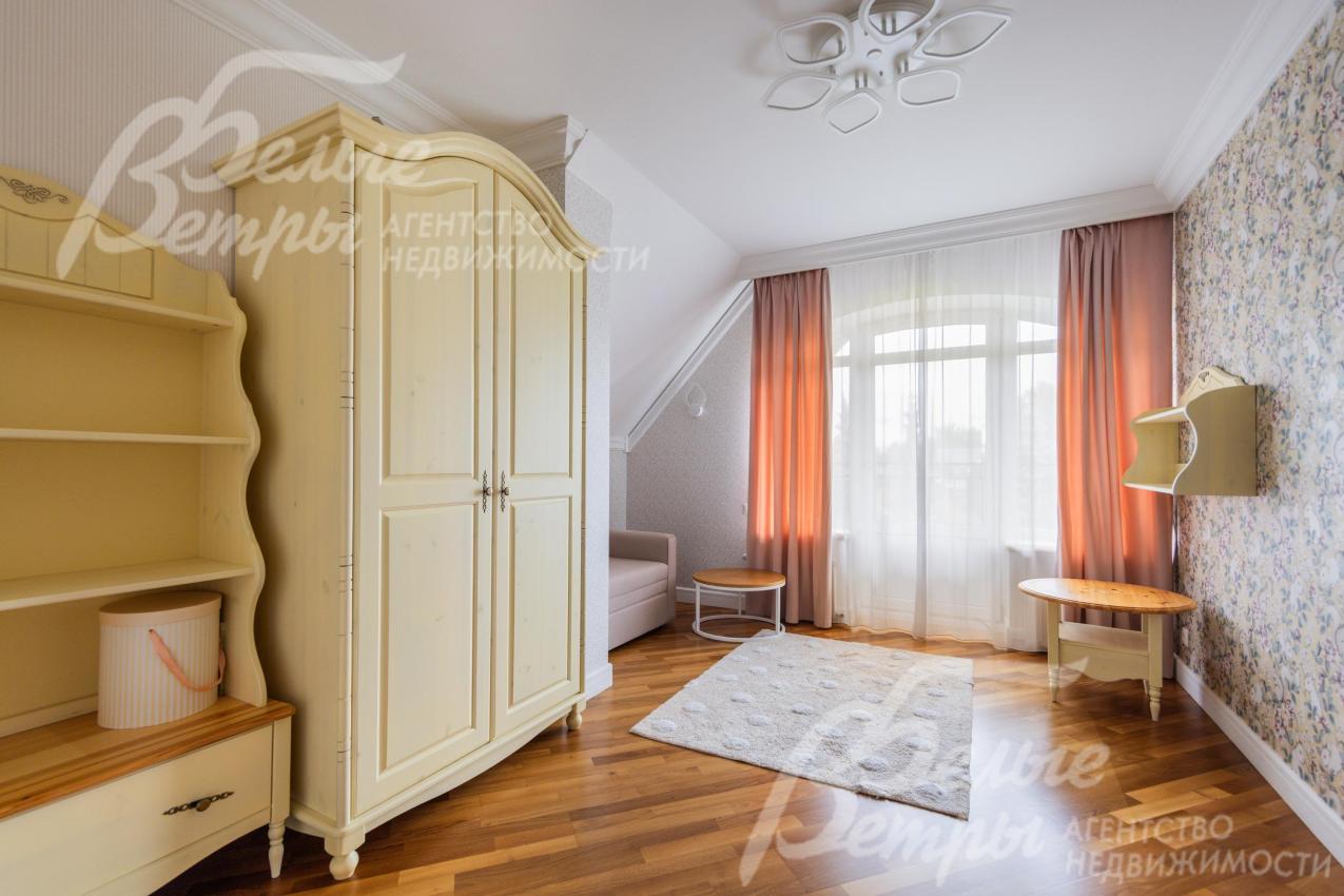 Детская спальня на 2-ом этаже