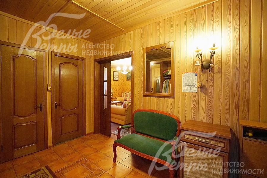 Холл первого этажа 11 кв.м