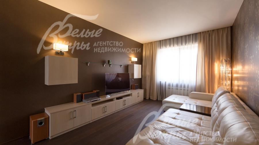 Спальня/кинозал 21 кв.м с кожаной мебелью Arthur Mobel