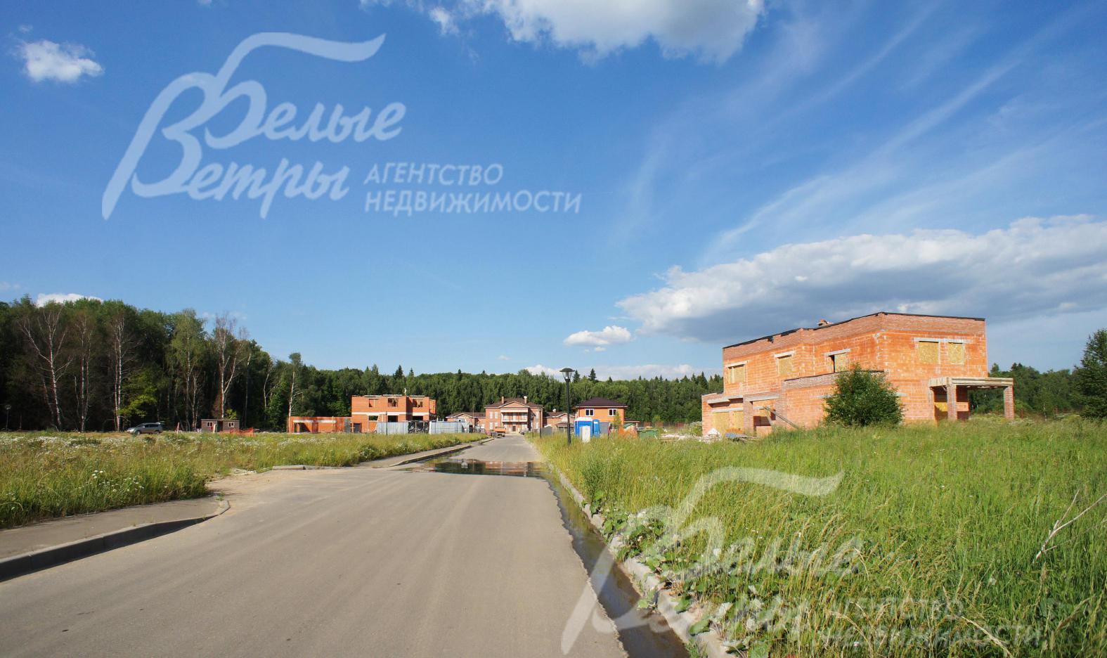 Охраняемый коттеджный поселок Природный Парк Каменка с центральными коммуникациями