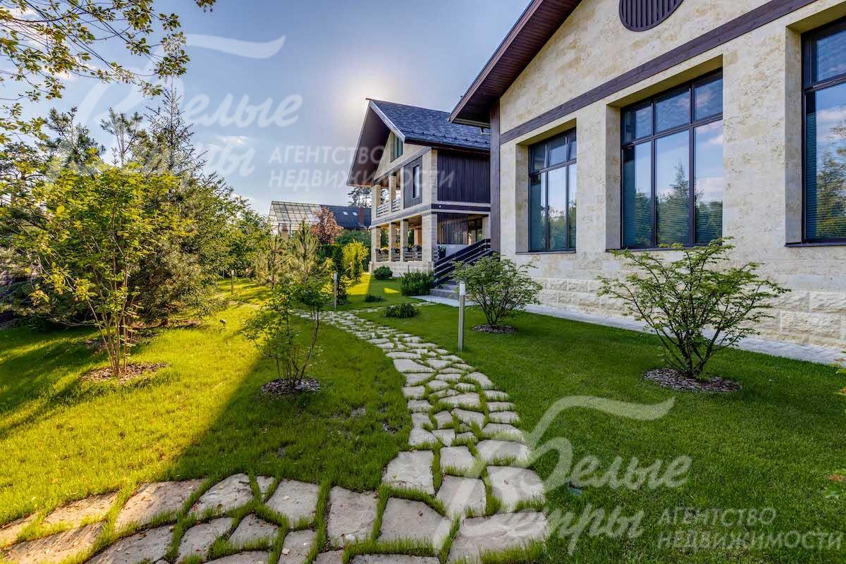 Участок 23 сотки с ландшафтным дизайном