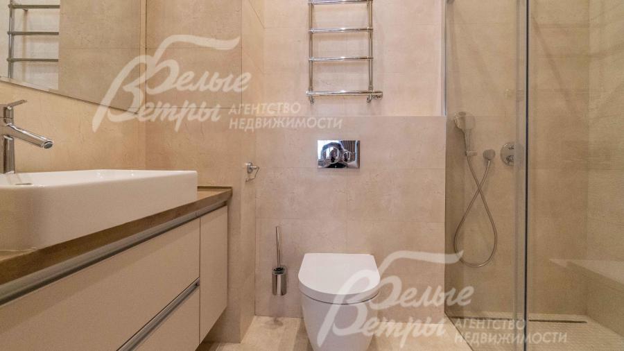 В санузлах плитка элитных итальянских марок