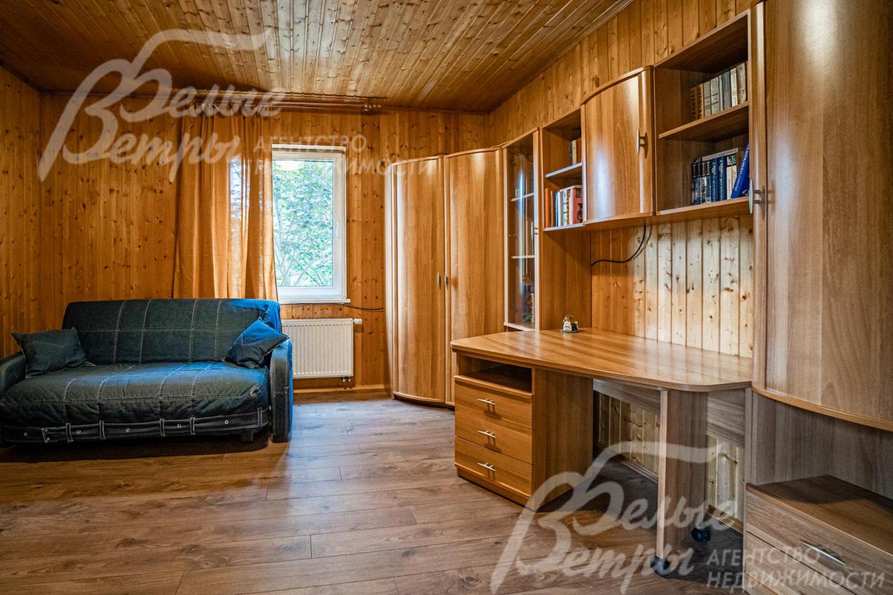 Спальня-кабинет на 2ом этаже