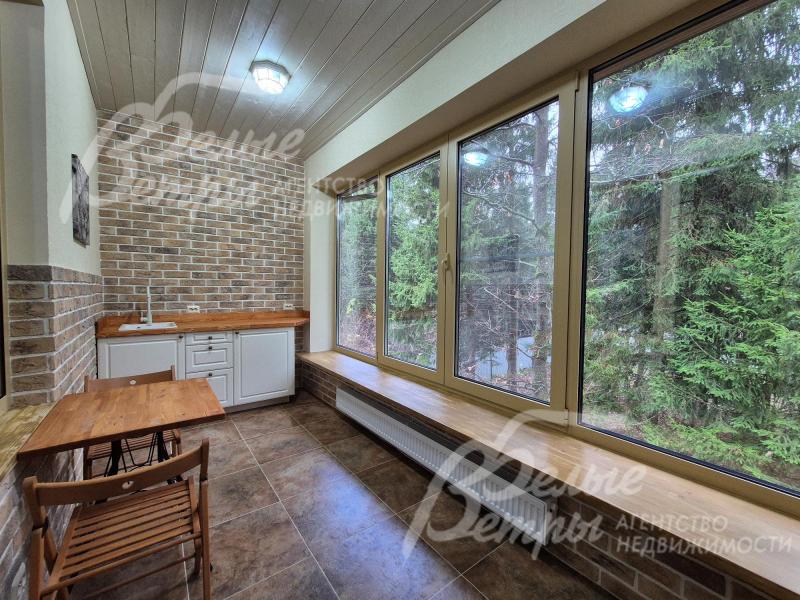 Тёплая лоджия с панорамным остеклением