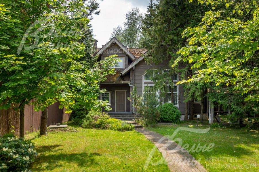 Гостевой дом с баней 251 кв.м