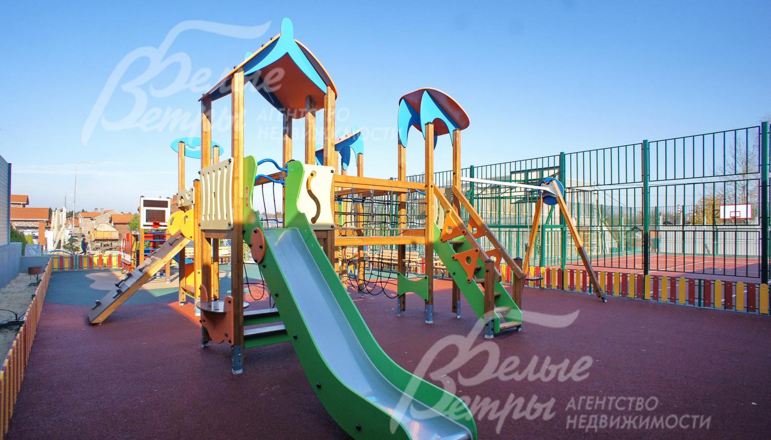 Детская площадка в КП Валуевская Слобода