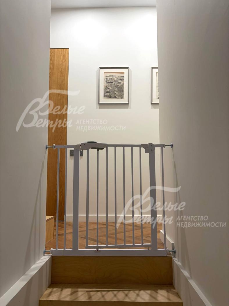 Второй этаж