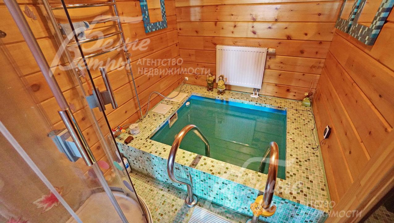 Купель в предбаннике 2м. глубиной
