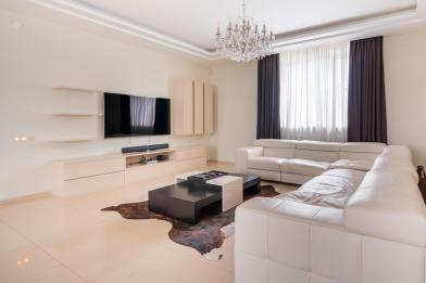 Дом, Околица ДСК (Докукино д.), 368.9 кв.м