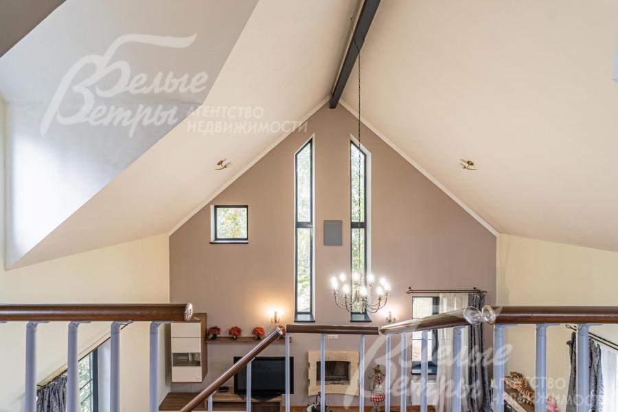 Второй свет на гостиной, высота потолка до 7 метров