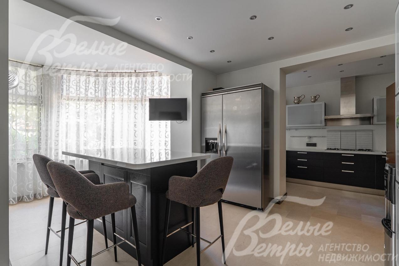 Итальянская кухня со встроенной техникой