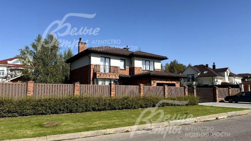 Дома в коттеджном поселке Цветочный 