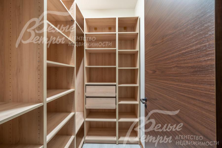 Гардеробная на втором этаже