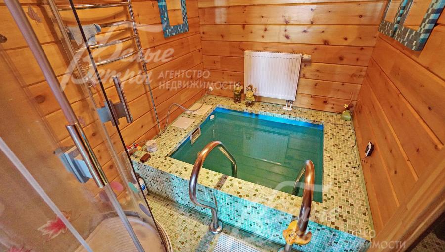 Купель в предбаннике 2м. глубиной