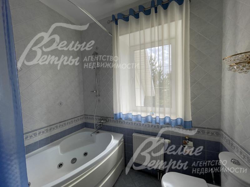 Санузел с ванной на втором этаже 