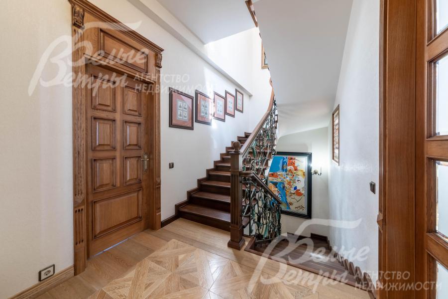 Холл 2го этажа