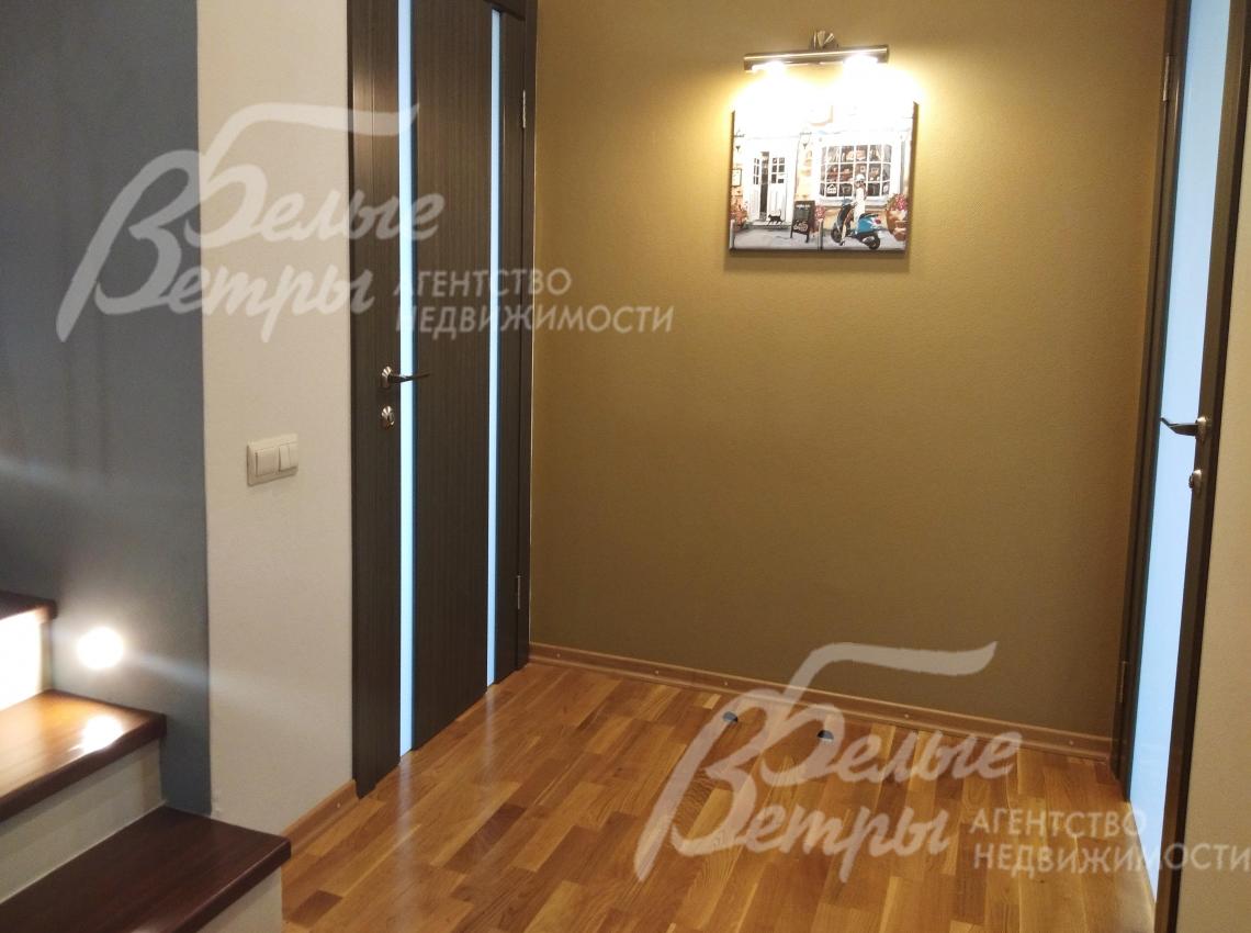 Холл на 2 этаже