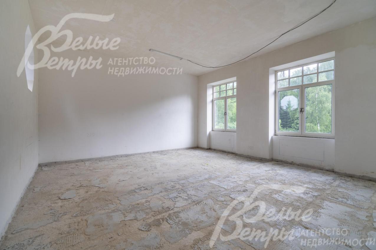 Все комнаты большой площади, спальни – с собственными санузлами, балконами или террасой