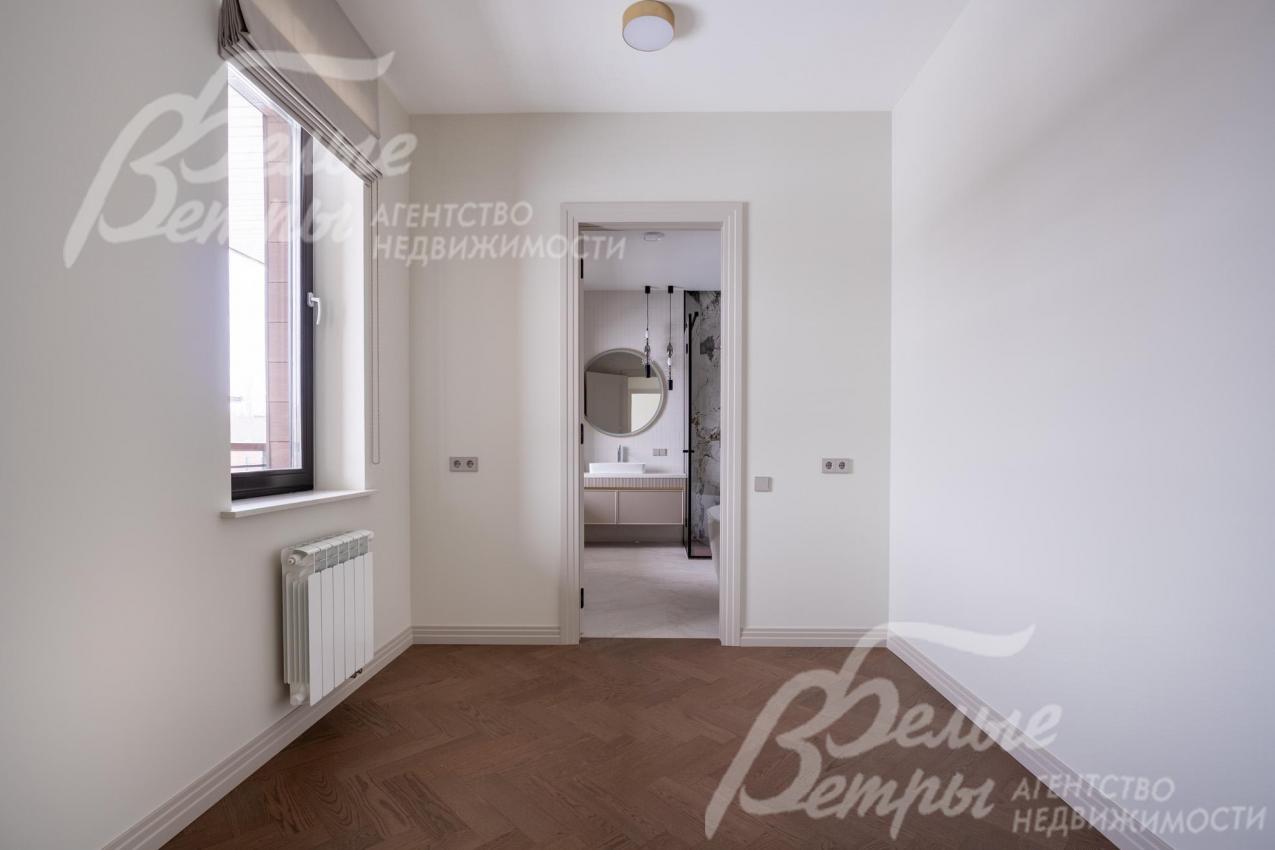 Гардеробная в мастер-блоке