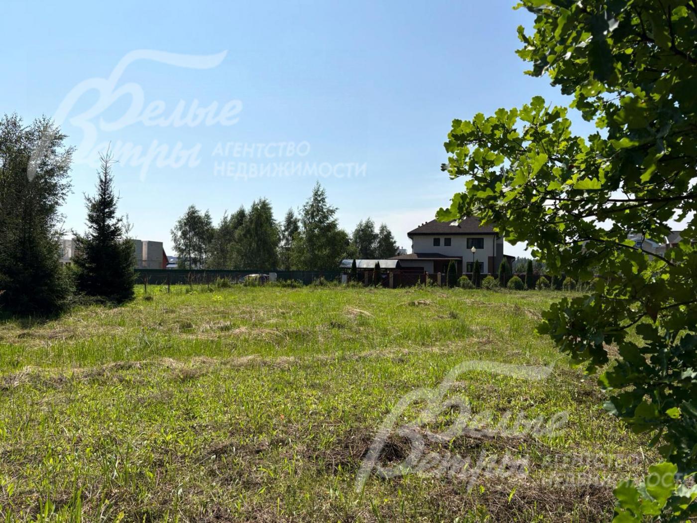 Комфортное проживание в коттеджном посёлке сочетается с разумными затратами на его обслуживание