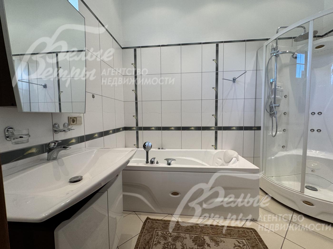 Все санузлы оборудованы импортной сантехникой