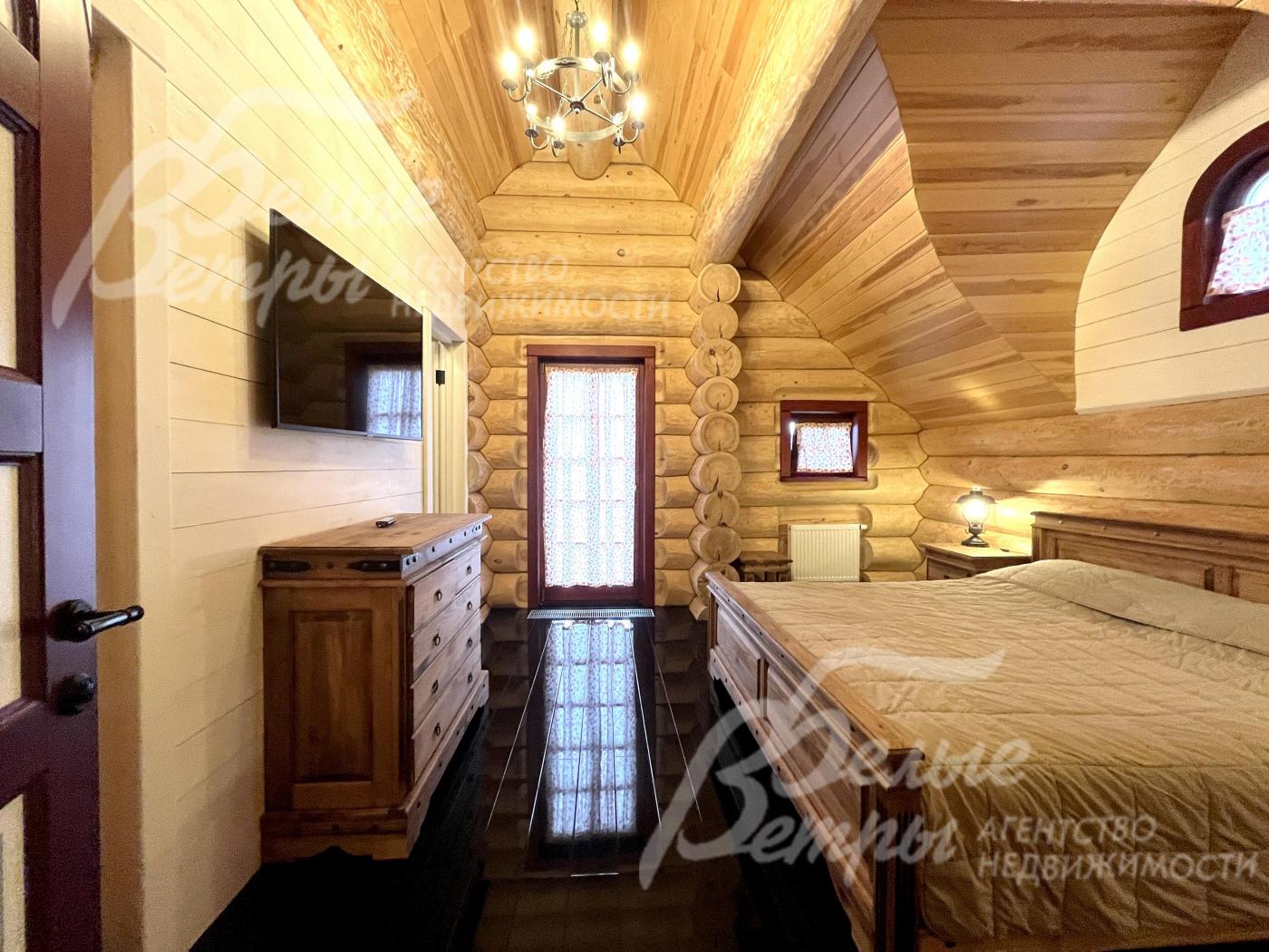 В каждой спальне - выход на собственный балкон