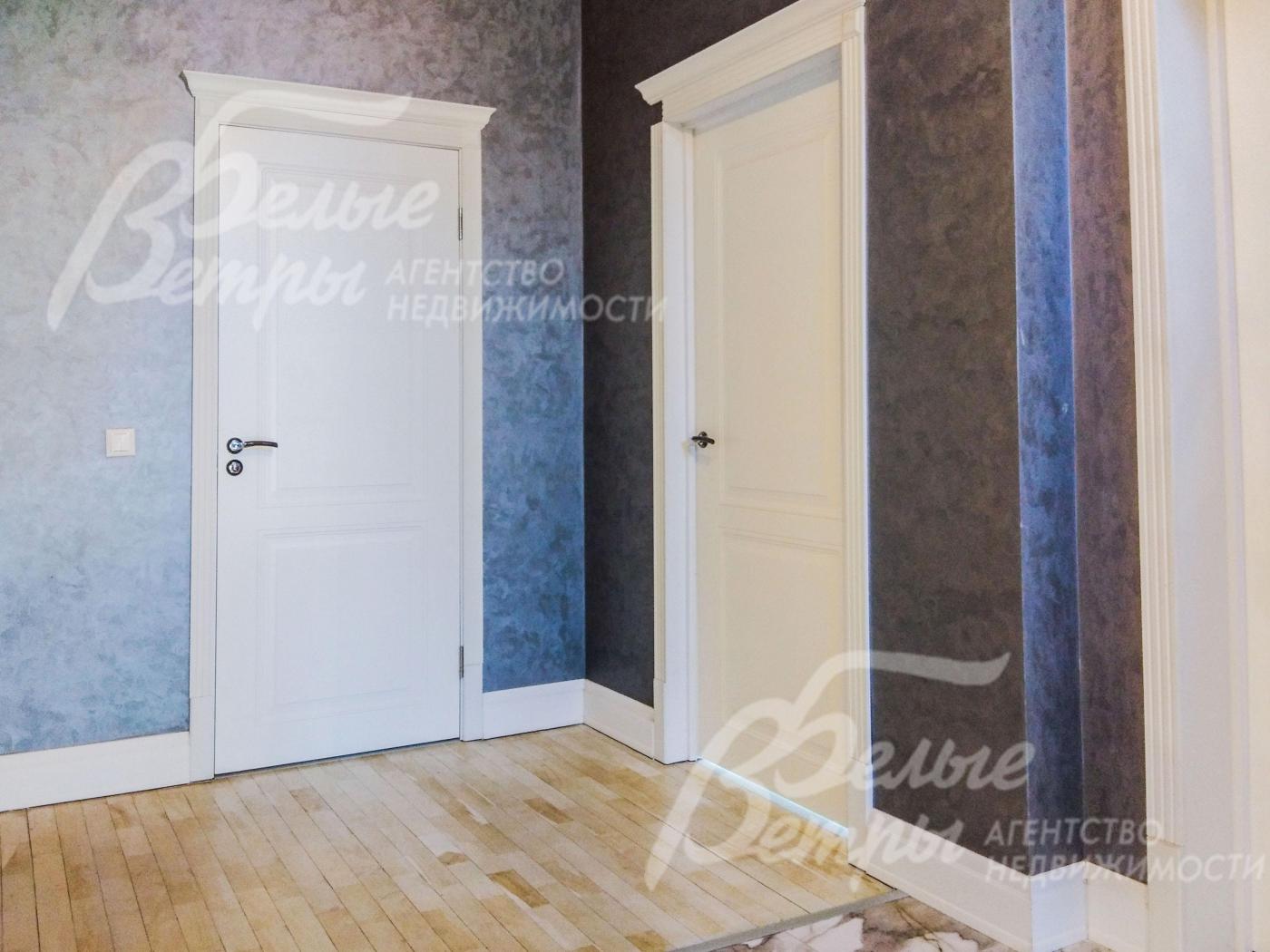 Холл второго этажа