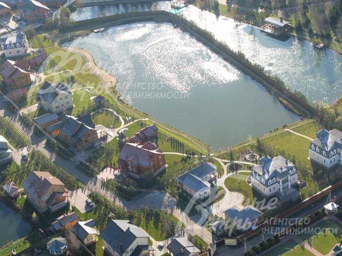 Вид на поселок