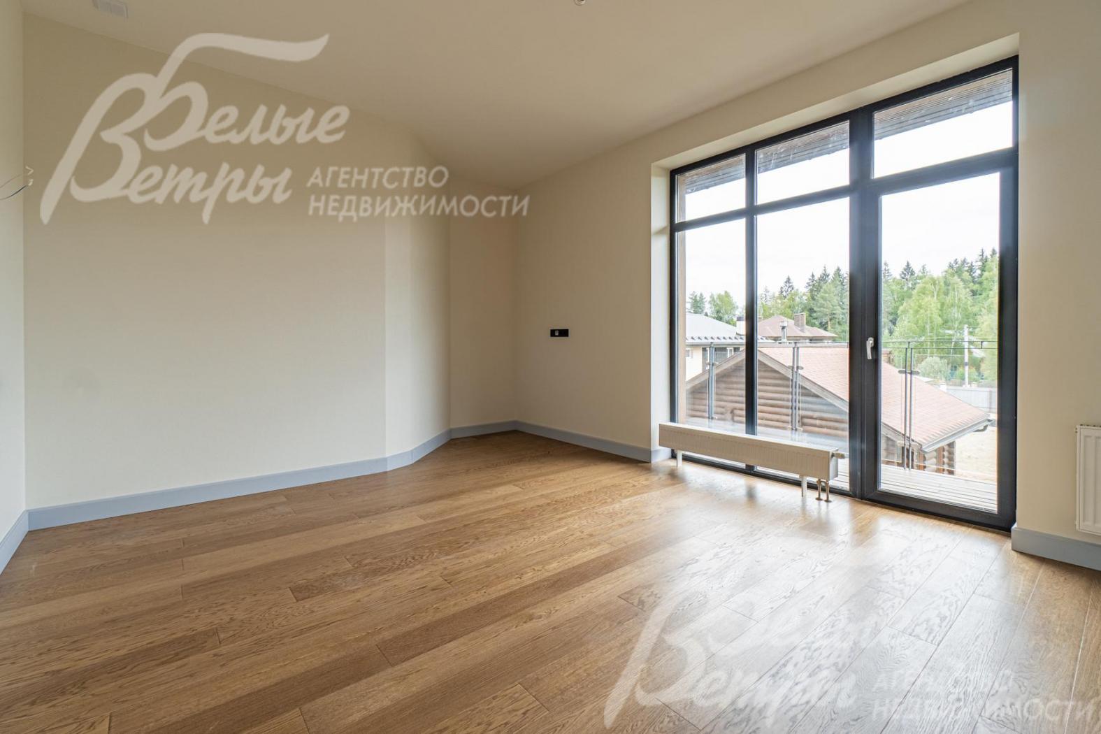 На полу в спальнях - паркетная доска