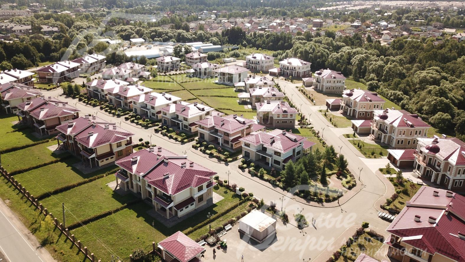 Вид на поселок с высоты птичьего полета