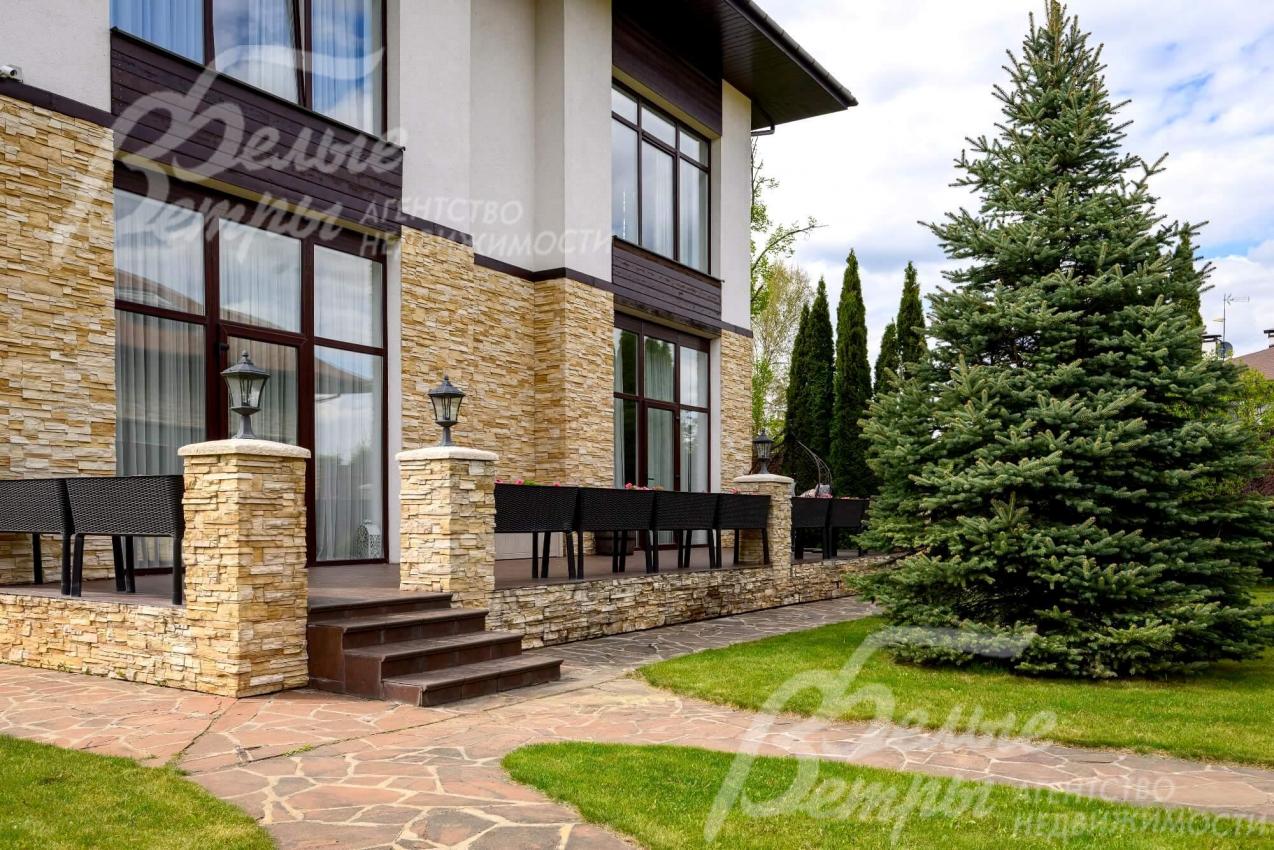 Участок 15 соток с парковым ландшафтом.